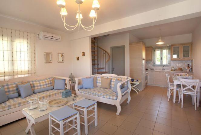 Aeolia Villas Karystos  Cameră foto